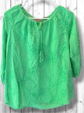 🌼Art & Soul Embroidered Green Women’s Peasant Blouse with Tassel Tie